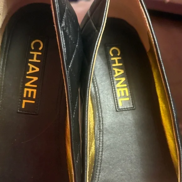 Chanel Black Quilted Leather Loafers, 39.5 - Picture 9 of 13